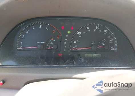 2002 Toyota Camry Le z USA, uszkodzony, nr VIN 4T1BE32K22U545537